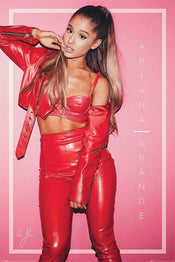 Pyramid Ariana Grande Red Affiche 61x91,5cm | Yourdecoration.fr