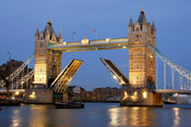 Dimex Tower Bridge Night Papier Peint 375x250cm 5 bandes | Yourdecoration.fr